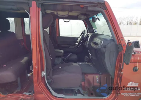 2014 Jeep Wrangler Unlimited Sport z USA, uszkodzony, nr VIN 1C4BJWDG1EL270330